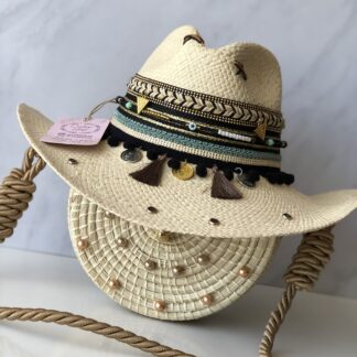Ref 10 / Sombrero Abril