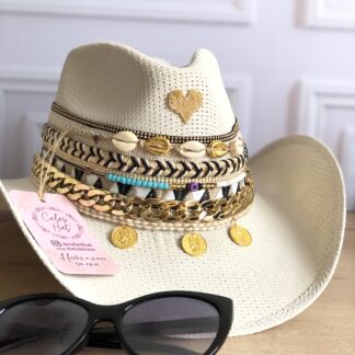 Ref 4-3 Sombrero vaquero Bichota blanco corazón dorado